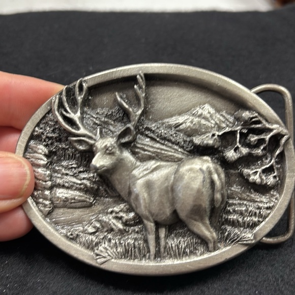 vintage Pewter belt buckle made by Bergamot Brass Works in 1984. - Picture 2 of 8